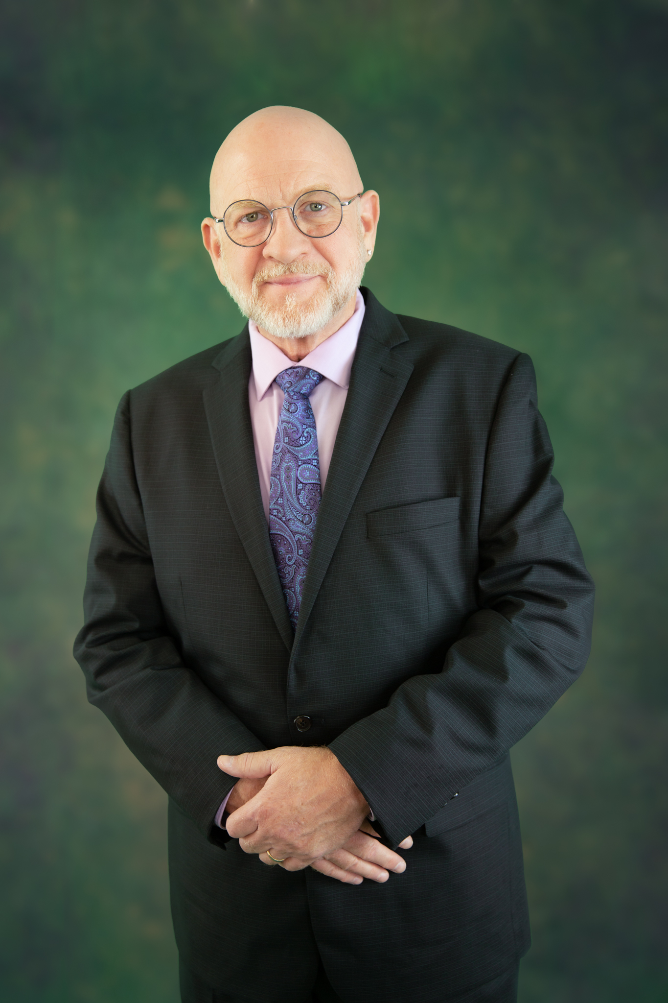 Dr. Roderick Logan Image